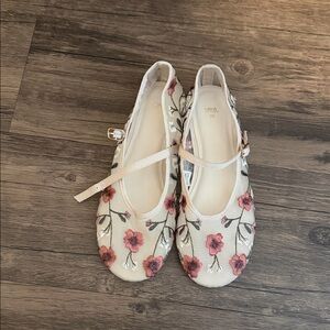 ZARA Cream Mesh Mary Jane Flats with Pink Floral Embroidery